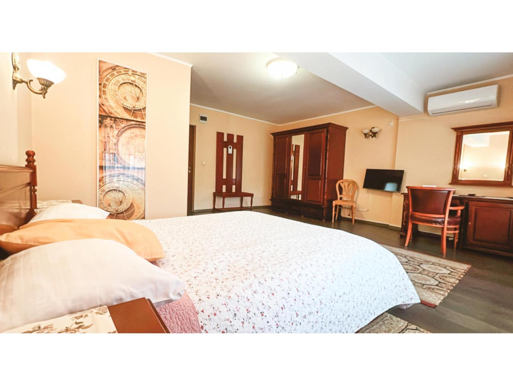 Vila Roma Deva Ngoại thất bức ảnh